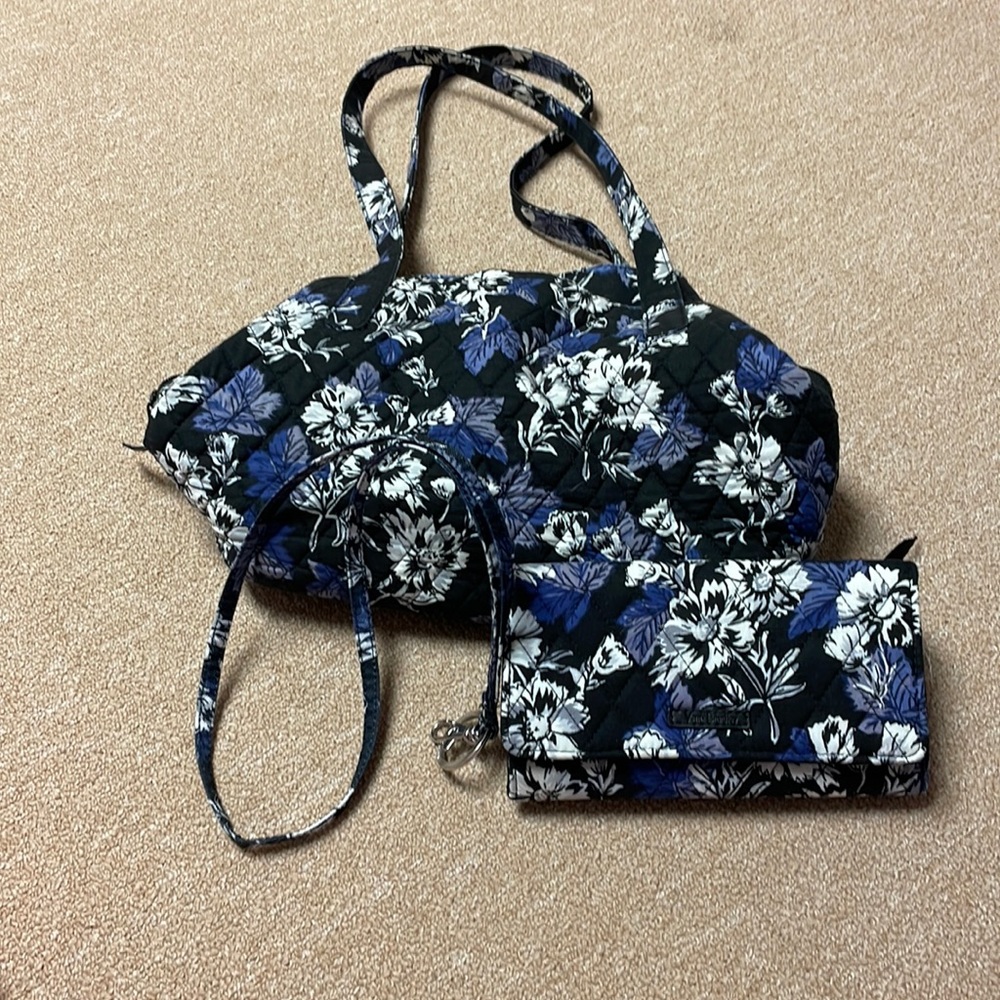 Gently used Vera Bradley Set - washed